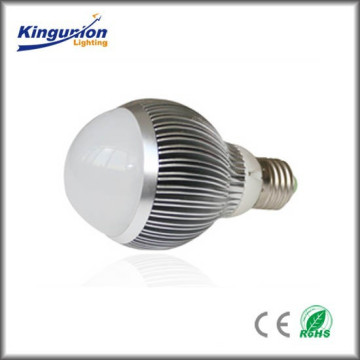 Lámpara del bulbo de las ventas de la fábrica LED en E27 / E26 con CE y RoHS aprobado